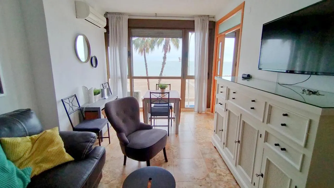 Sunbeach Malagueta Малага Апартаменты