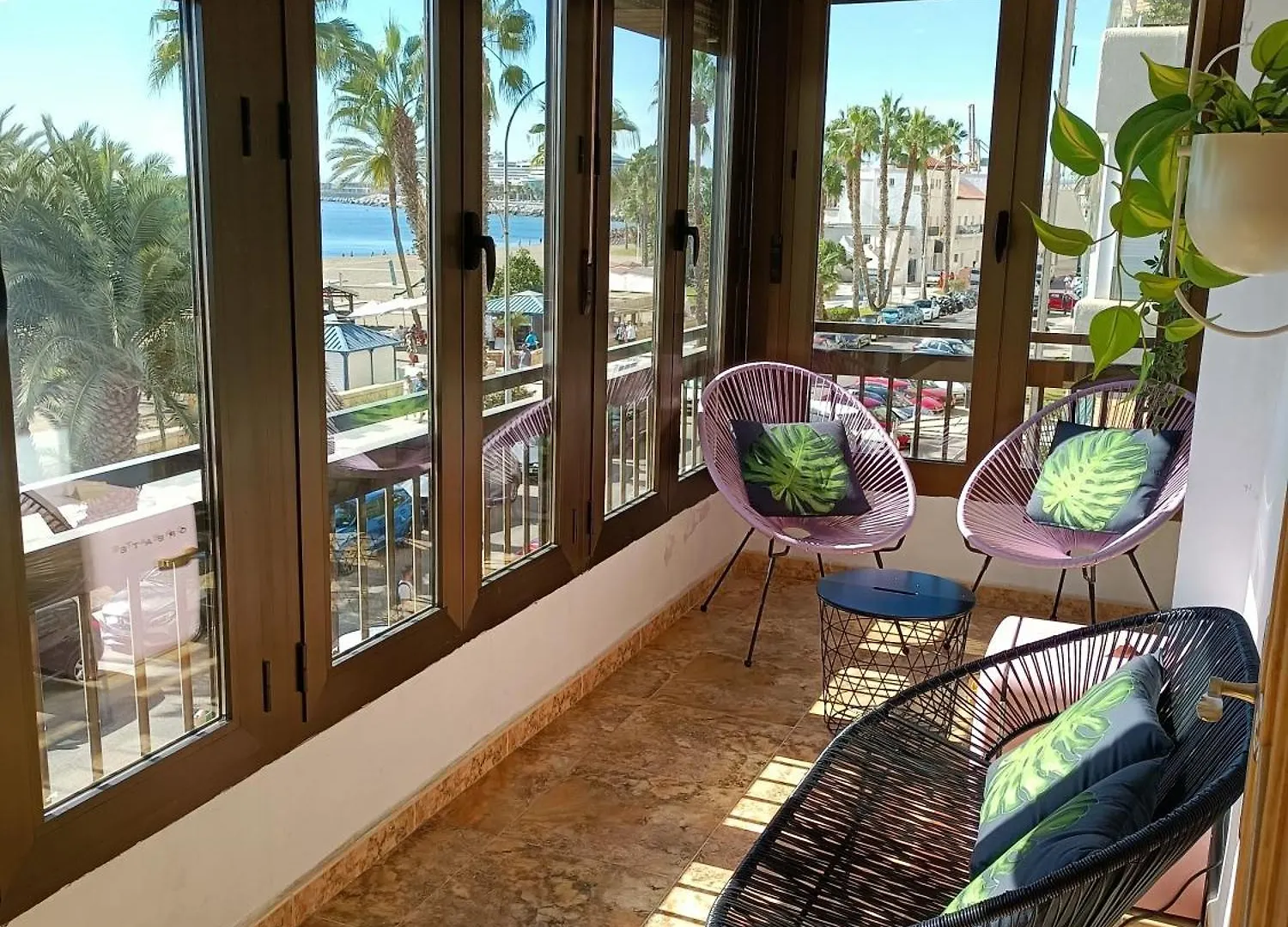Sunbeach Malagueta Малага